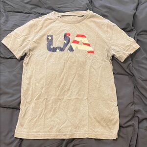 Gray Under Armour T-Shirt with USA Flag Design